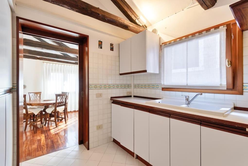 San Marco Bell Tower House Apartment เวนิส ภายนอก รูปภาพ